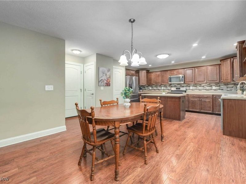 3654 Elizabeth Drive, Vermilion, OH 44089 Photo 11