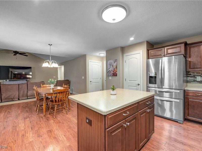 3654 Elizabeth Drive, Vermilion, OH 44089 Photo 17