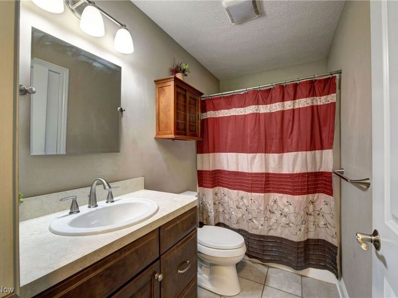 3654 Elizabeth Drive, Vermilion, OH 44089 Photo 18