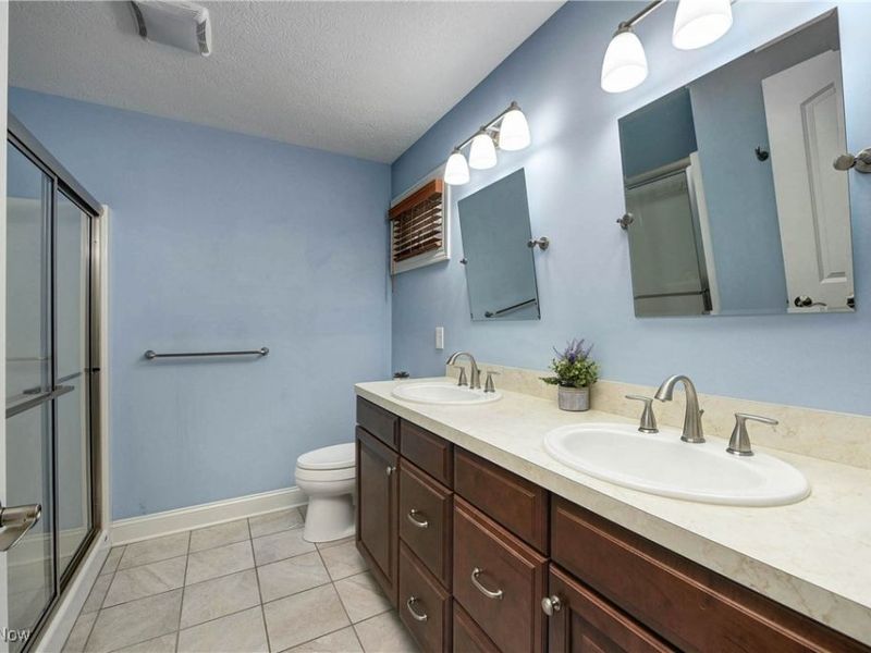 3654 Elizabeth Drive, Vermilion, OH 44089 Photo 23