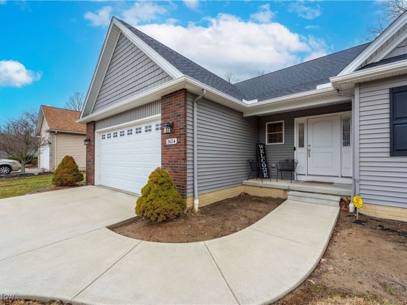 3654 Elizabeth Drive, Vermilion, OH 44089 Photo 4