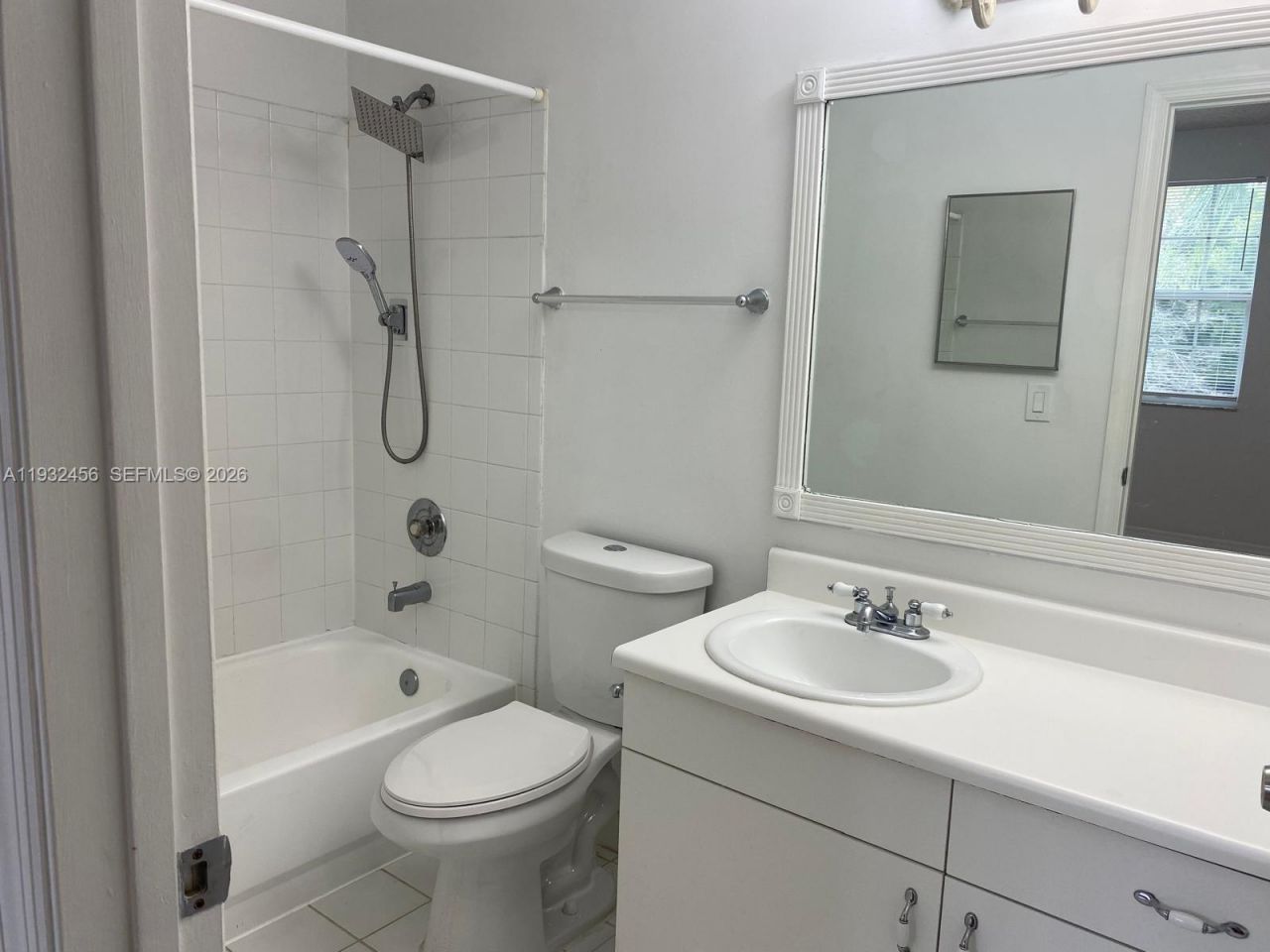 1384 Veracruz Ln, Unit 4-7, Weston, FL 33327 Photo