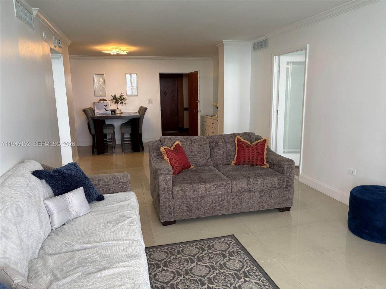 5555 Collins Ave, Unit 14L, Miami Beach, FL 33140 Photo