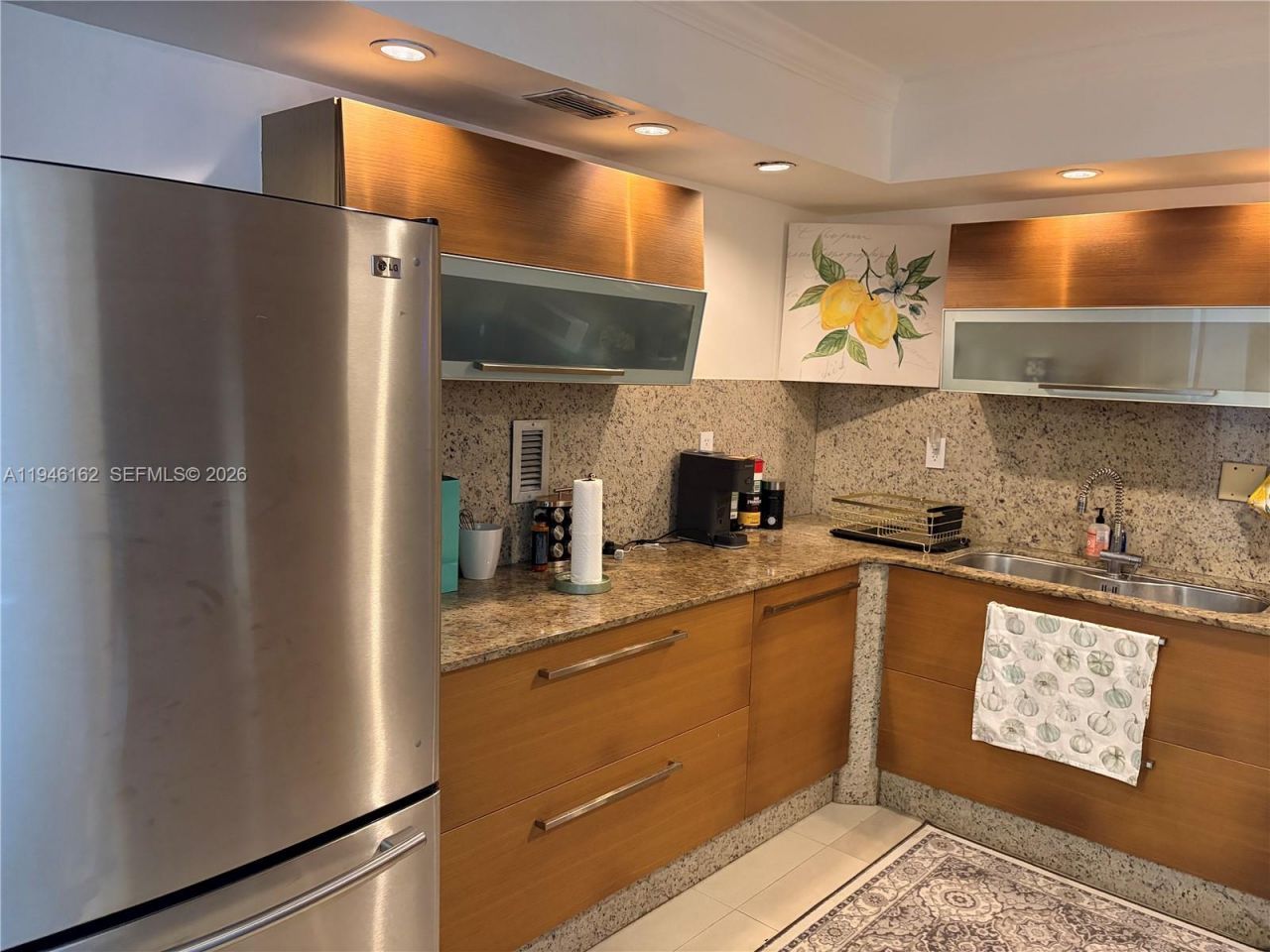 5555 Collins Ave, Unit 14L, Miami Beach, FL 33140 Photo