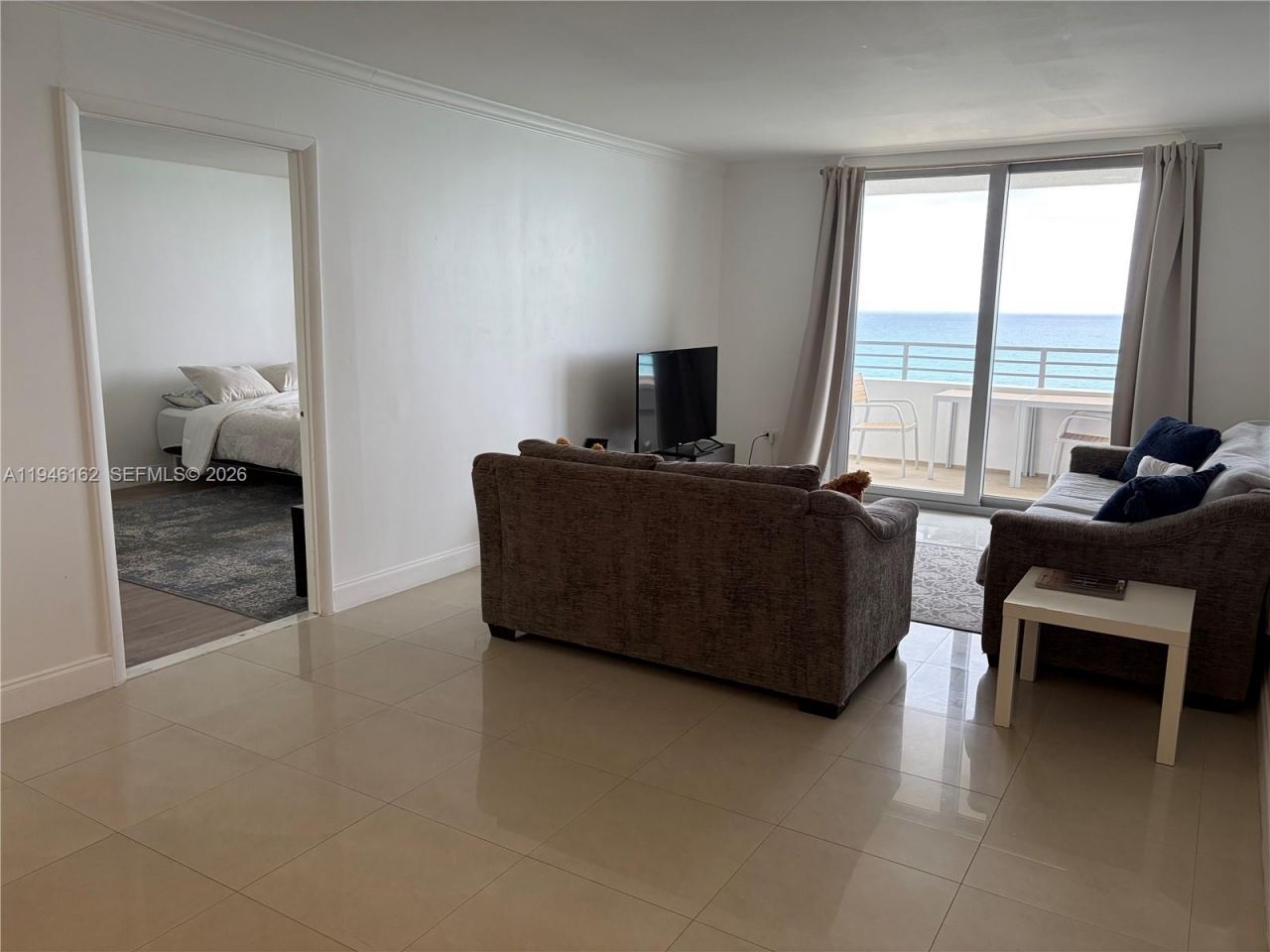 5555 Collins Ave, Unit 14L, Miami Beach, FL 33140 Photo