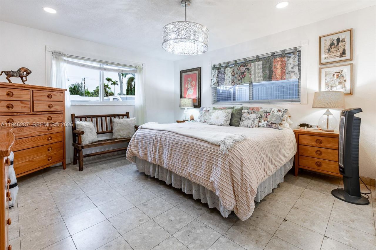 1243 W 78th St, Hialeah, FL 33014 Photo