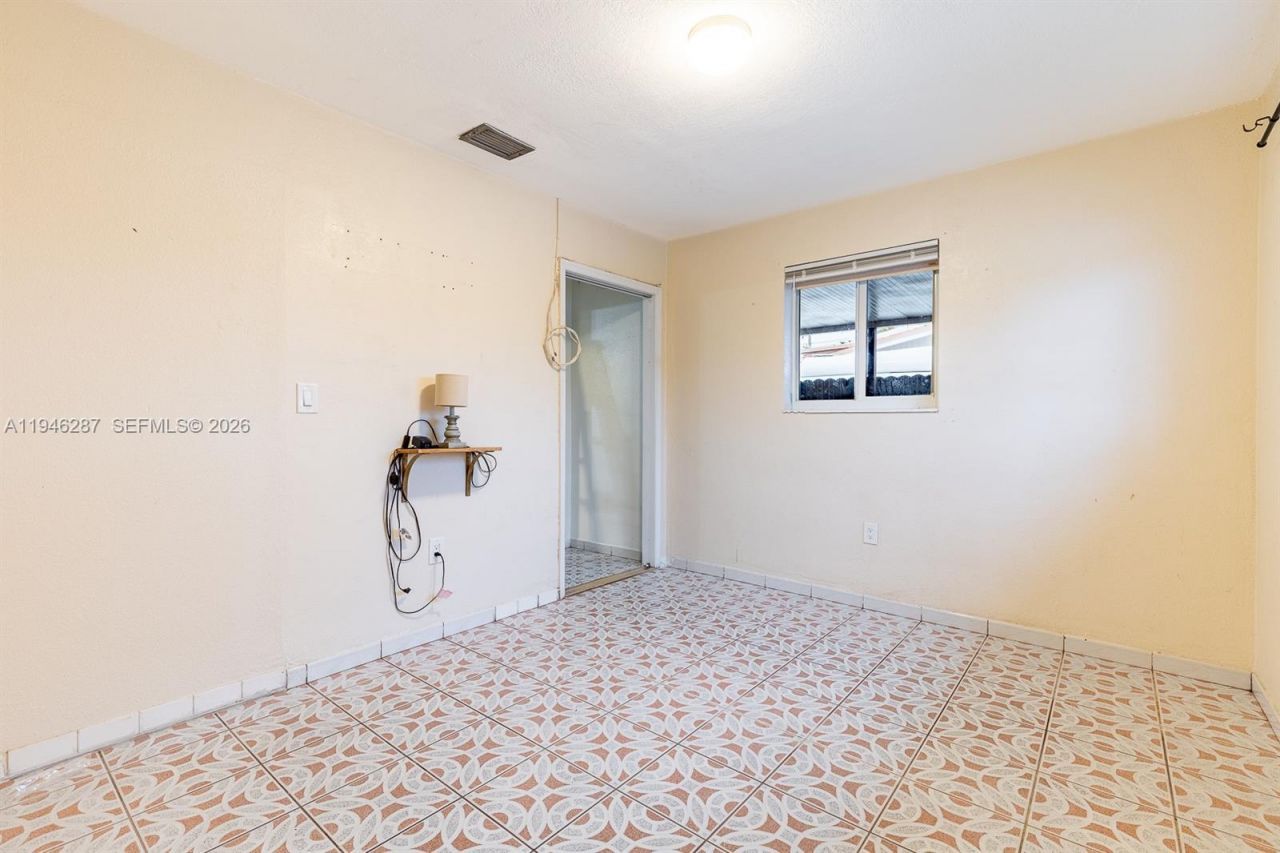 1243 W 78th St, Hialeah, FL 33014 Photo