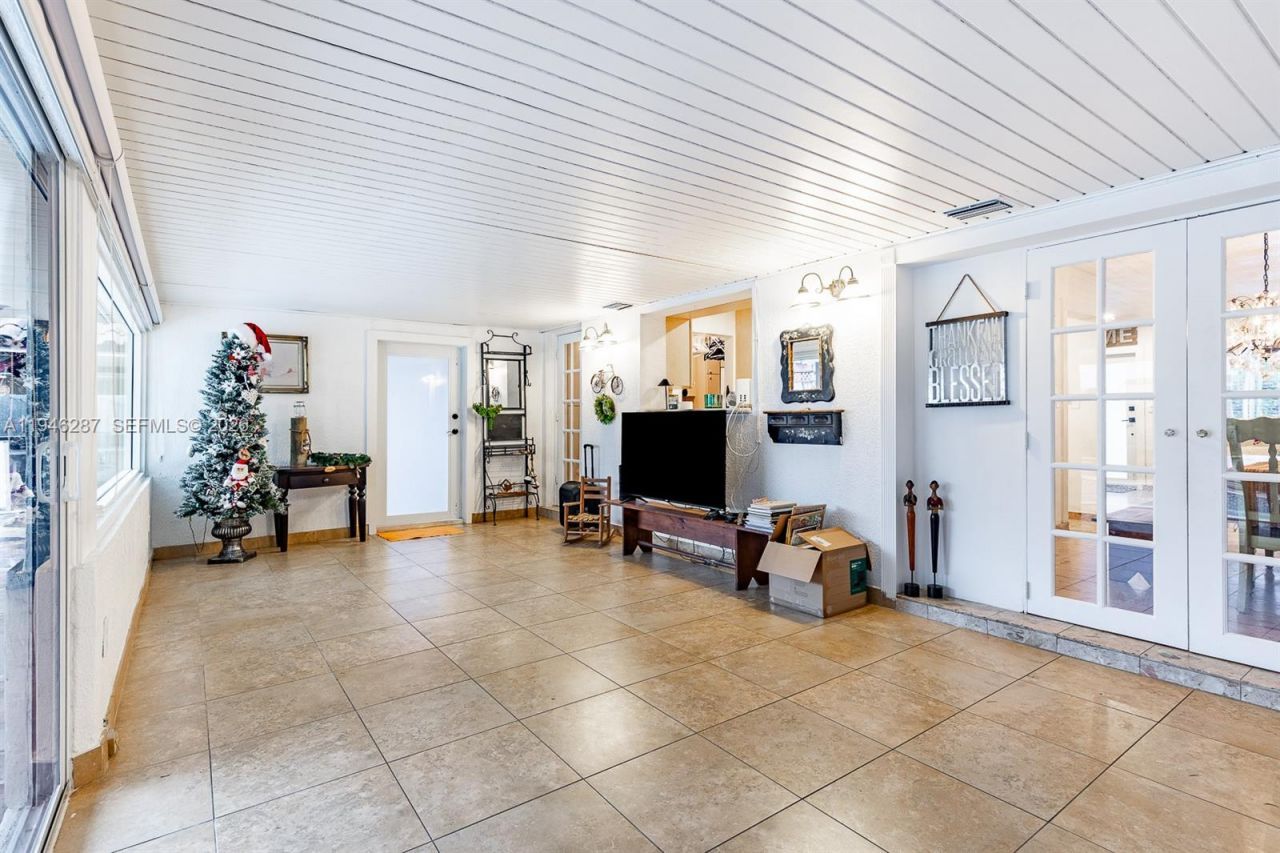 1243 W 78th St, Hialeah, FL 33014 Photo