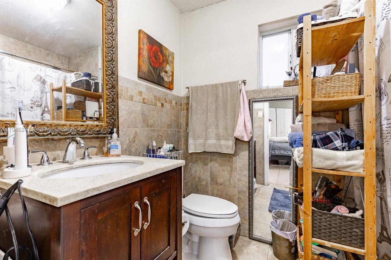 1243 W 78th St, Hialeah, FL 33014 Photo