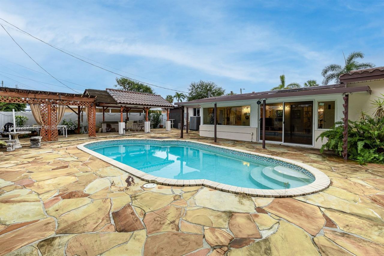 1243 W 78th St, Hialeah, FL 33014 Photo