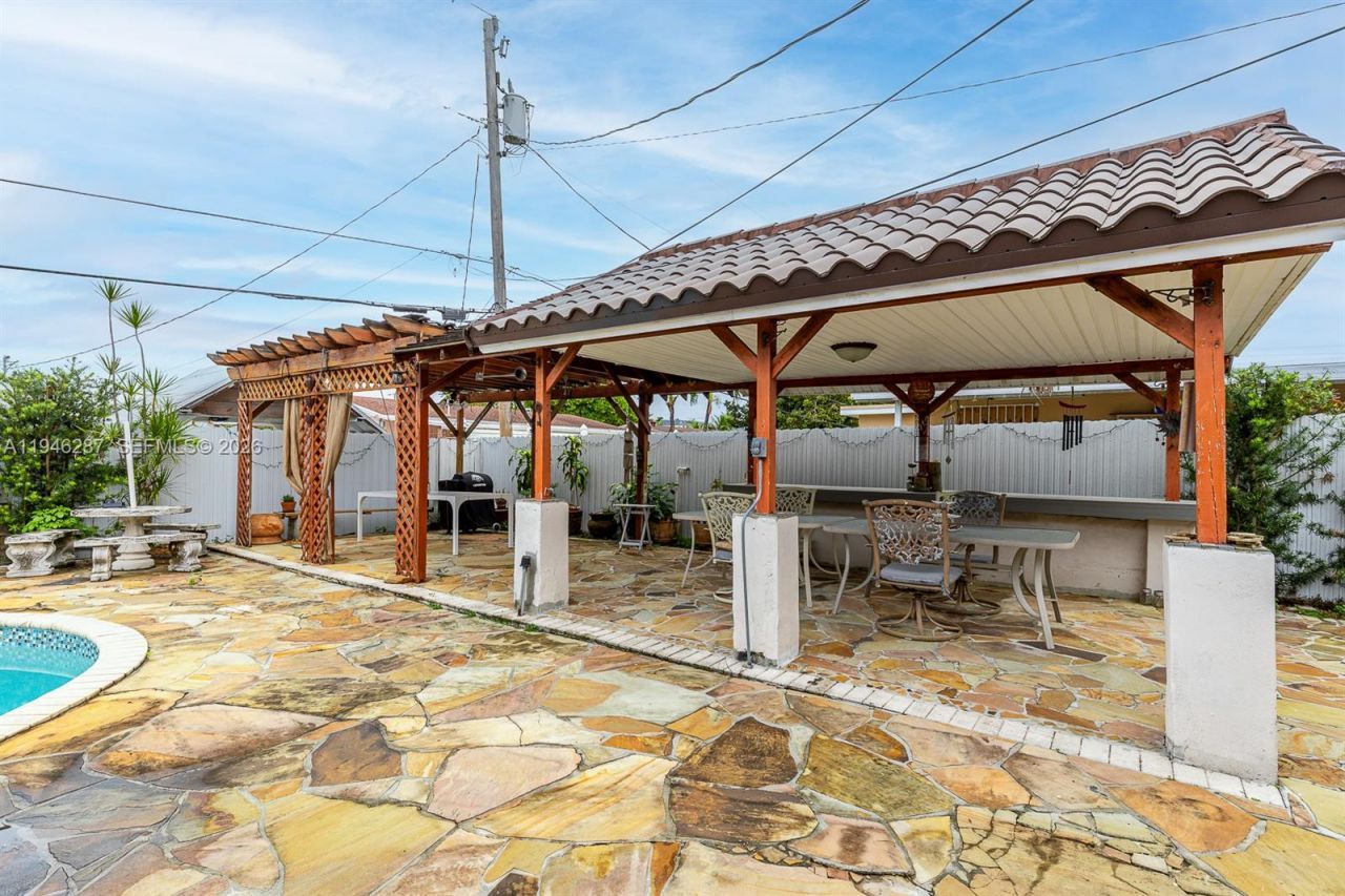 1243 W 78th St, Hialeah, FL 33014 Photo