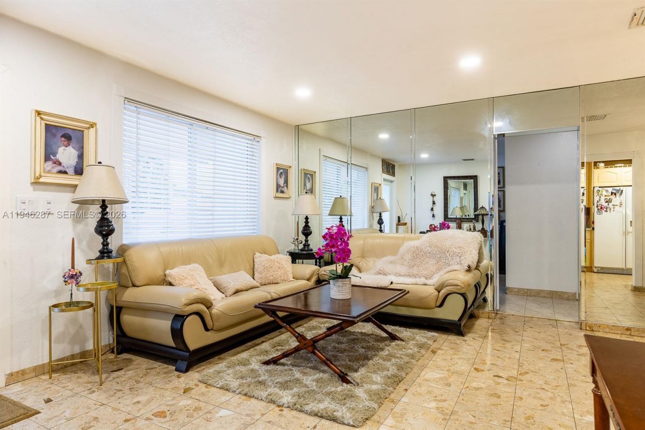 1243 W 78th St, Hialeah, FL 33014 Photo