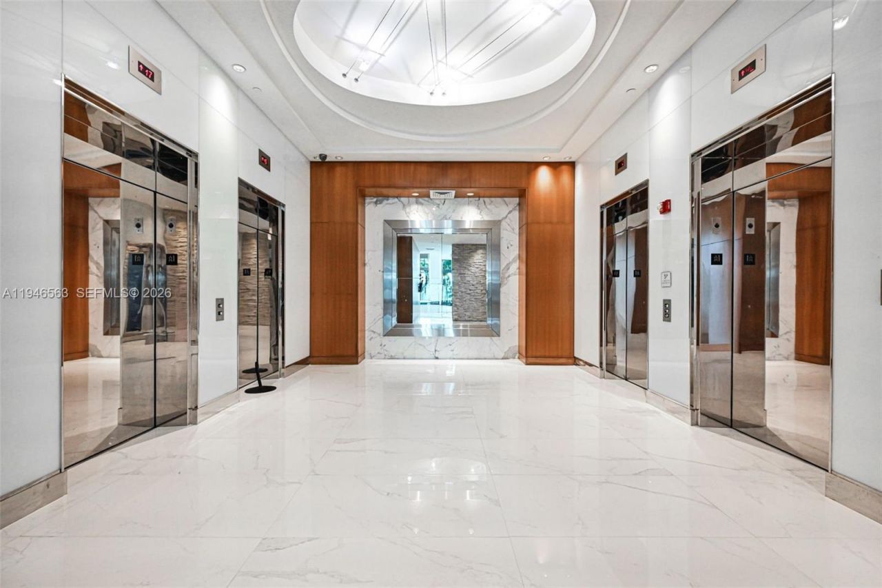 31 SE 5th St, Unit 2509, Miami, FL 33131 Photo