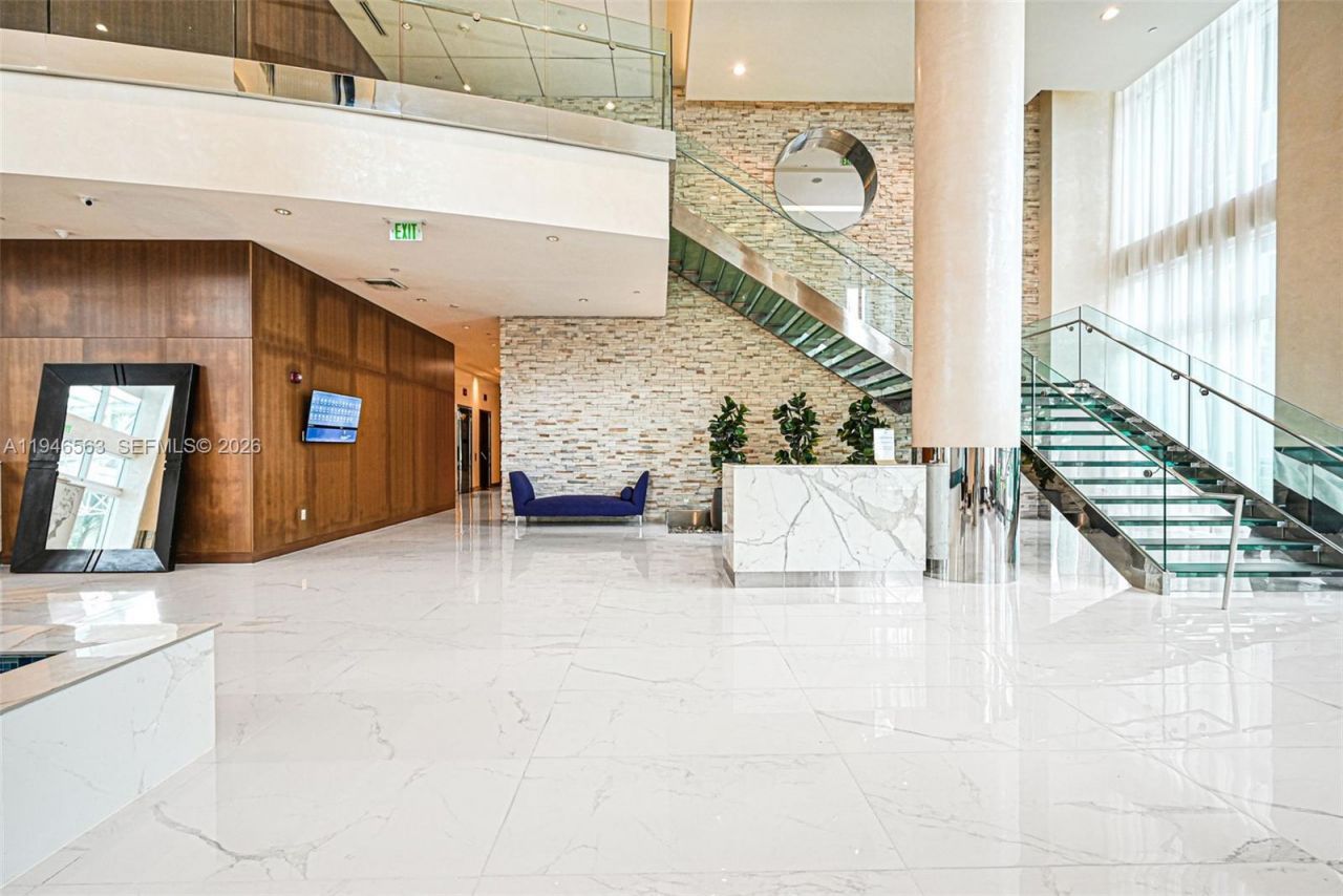 31 SE 5th St, Unit 2509, Miami, FL 33131 Photo