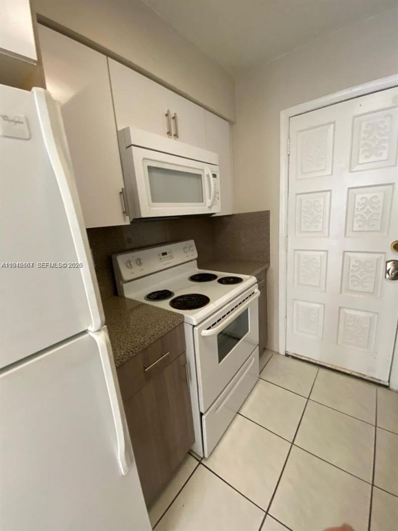 2441 NW 13th St , Unit 71, Miami, FL 33125 Photo