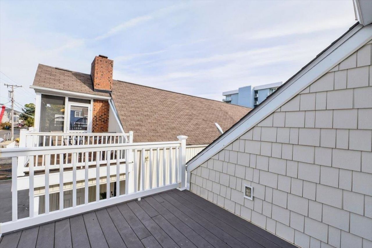 933 Perrin Dr. Photo 25