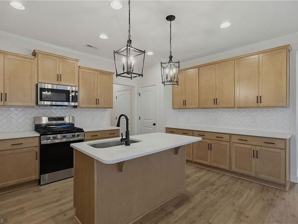 3534 Townland Circle, Clemmons, NC 27012