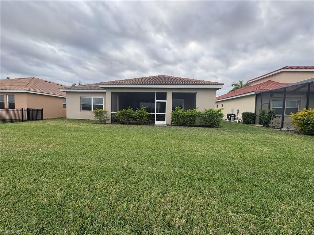2841 Royal Gardens Ave E, Fort Myers, FL 33916 Photo