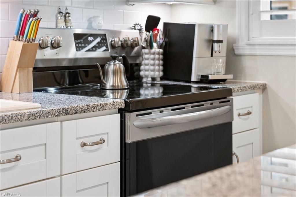 980 7th Ave S, Unit 108, Naples, FL 34102 Photo