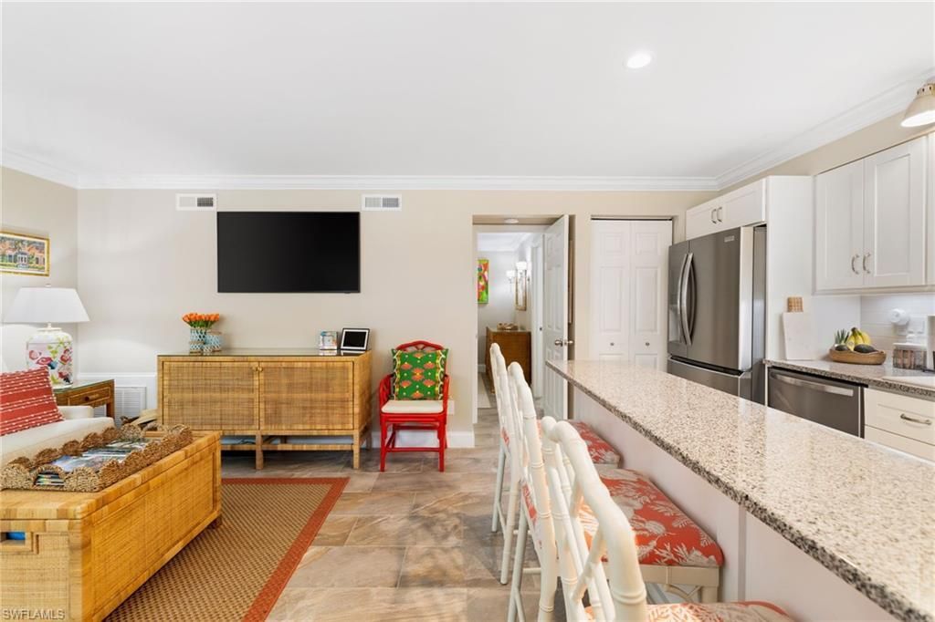 980 7th Ave S, Unit 108, Naples, FL 34102 Photo