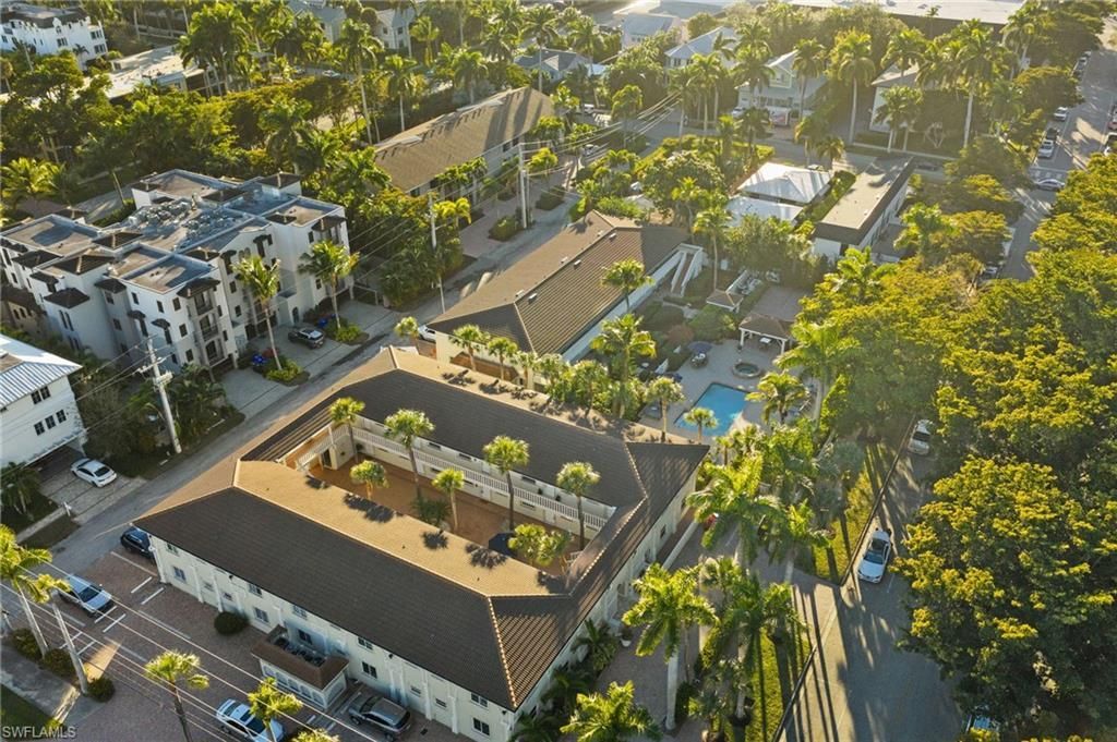 980 7th Ave S, Unit 108, Naples, FL 34102 Photo