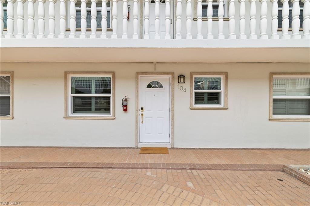 980 7th Ave S, Unit 108, Naples, FL 34102 Photo