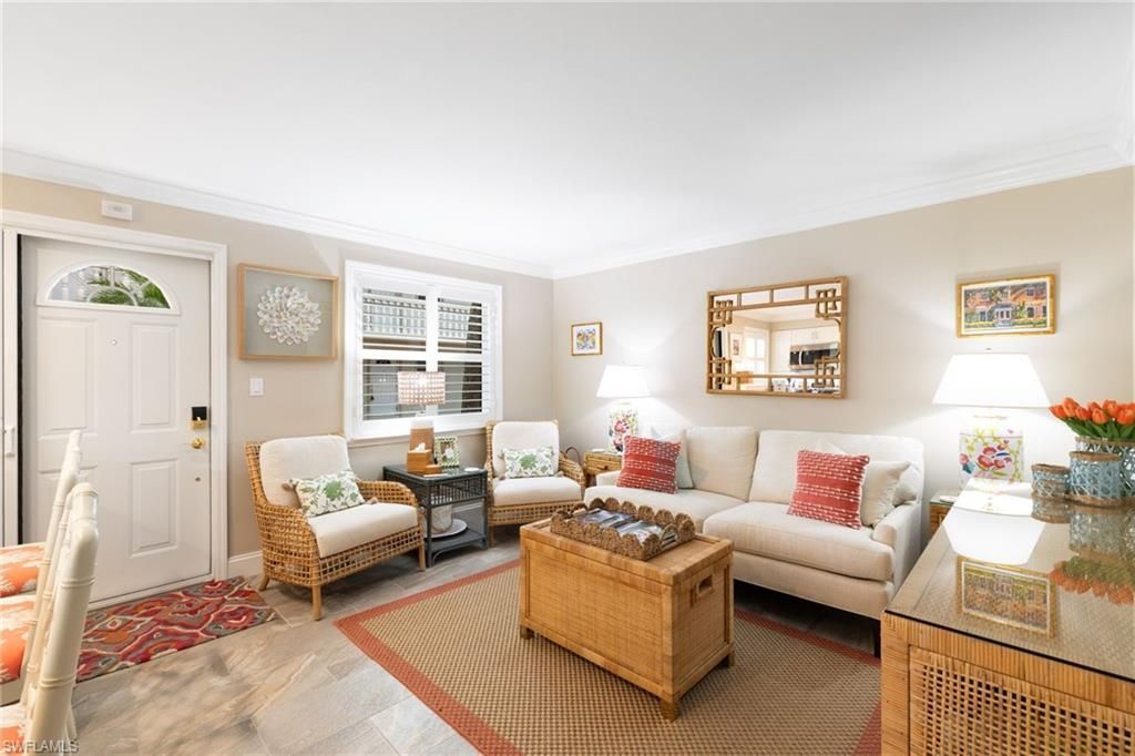 980 7th Ave S, Unit 108, Naples, FL 34102 Photo