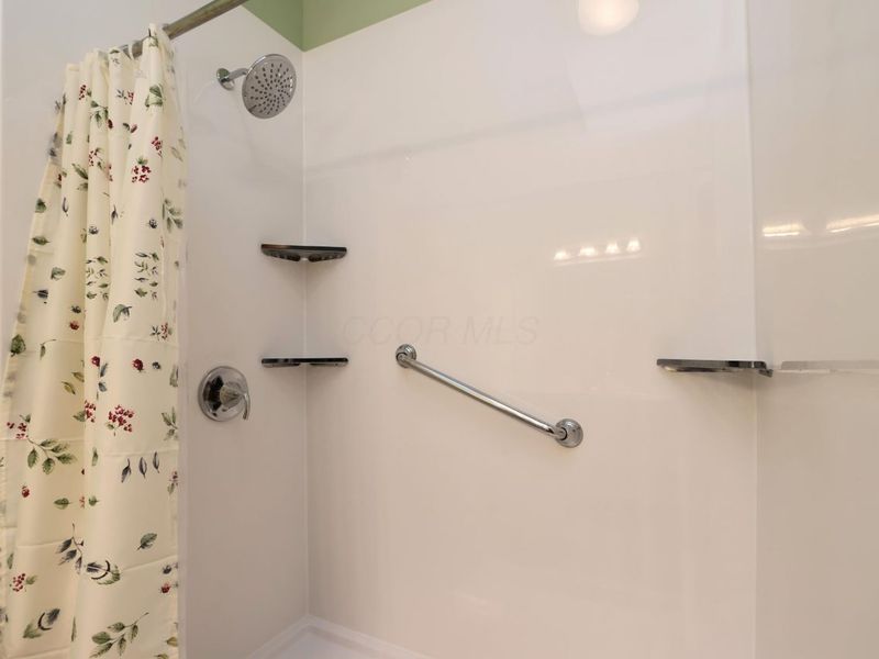 1105 Bogey Drive, Ontario, OH 44903 Photo 9