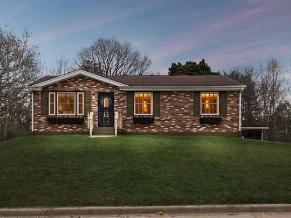 205 Edmondson Ferry Rd , Clarksville, TN 37040