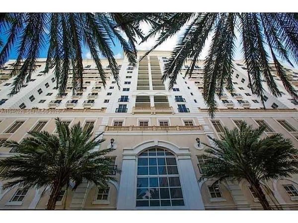 10 Aragon Ave, Unit 1110, Coral Gables, FL 33134