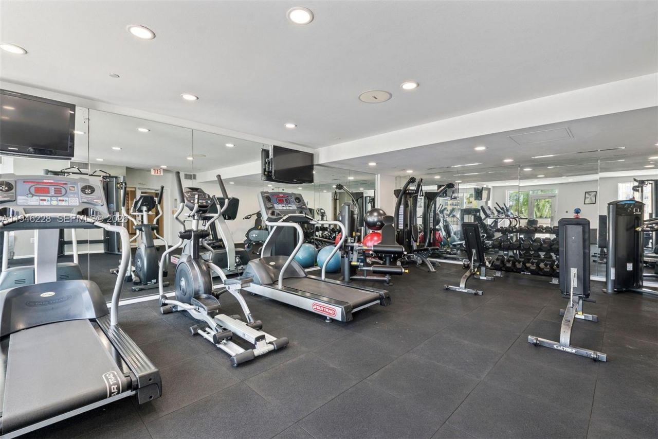 10 Aragon Ave, Unit 1110, Coral Gables, FL 33134 Photo