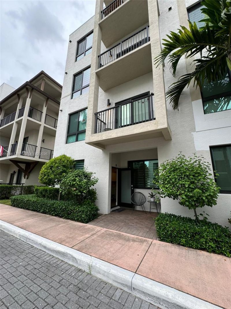 4740 NW 84th Ct, Unit 11, Doral, FL 33166 Photo