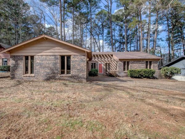 11006 Lemoncrest Lane, Little Rock, AR 72210