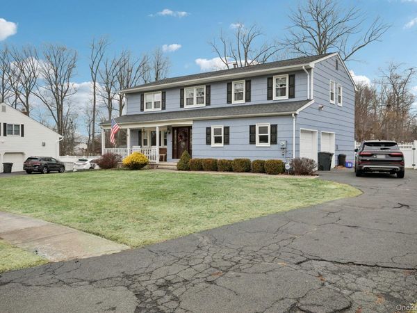 44 Minuteman Circle, Orangeburg, NY 10962