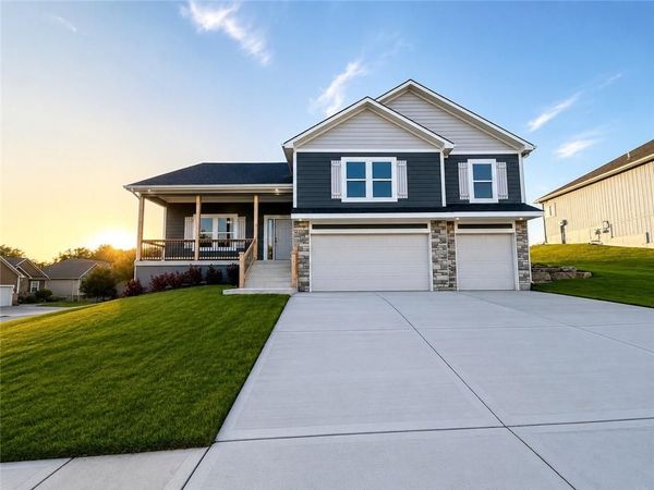 1901 Owen Drive, Pleasant Hill, MO 64080