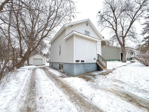 822 W Maple Avenue , Fergus Falls, MN 56537