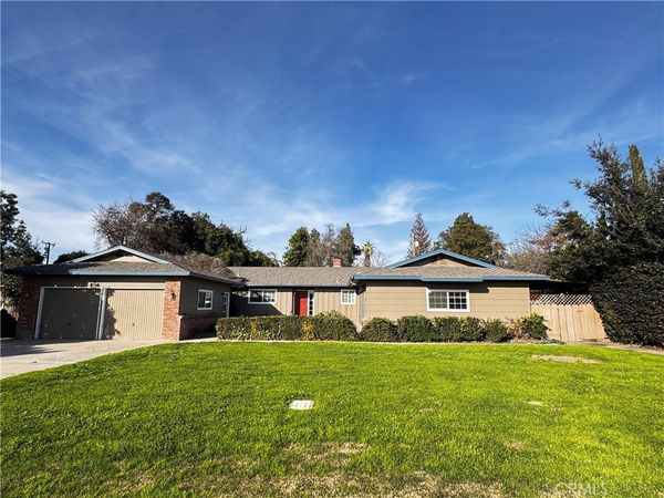 3146 W Harvard, Visalia, CA 93277