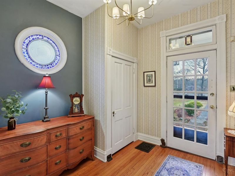 785 Greenville Avenue, Glendale, OH 45246 Photo 14