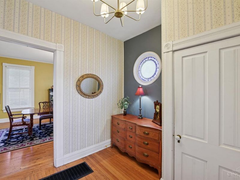 785 Greenville Avenue, Glendale, OH 45246 Photo 15