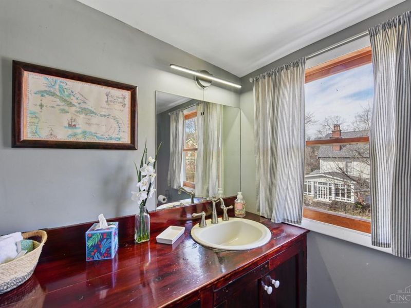 785 Greenville Avenue, Glendale, OH 45246 Photo 30