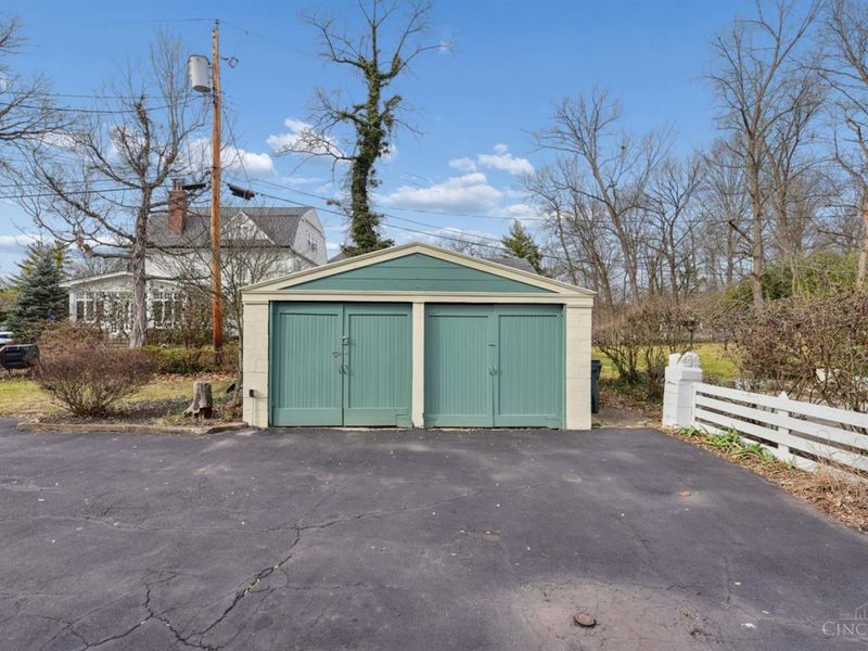 785 Greenville Avenue, Glendale, OH 45246 Photo 39