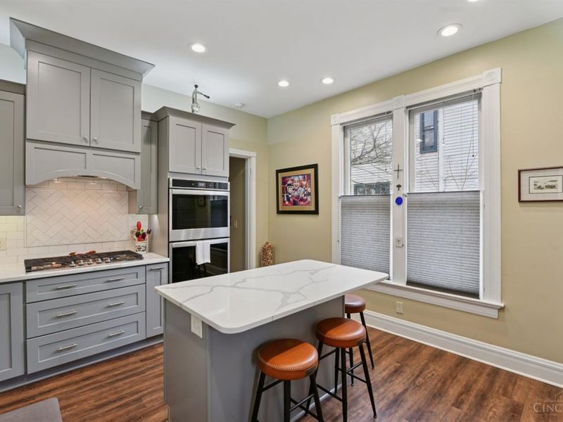 785 Greenville Avenue, Glendale, OH 45246 Photo 7