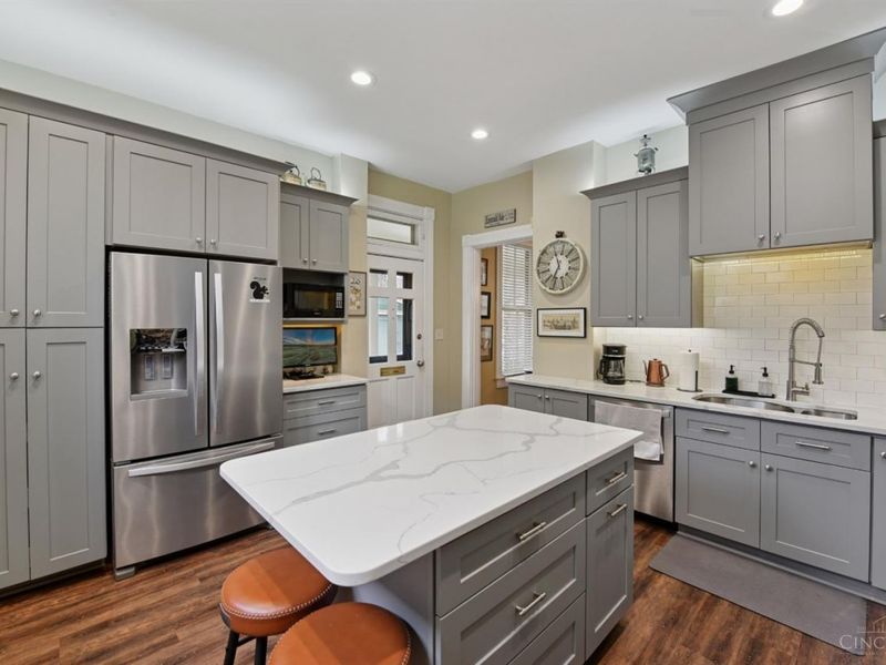 785 Greenville Avenue, Glendale, OH 45246 Photo 9