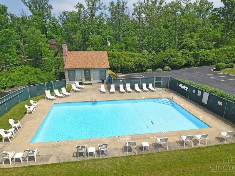 4330 Villa Drive, Unit 7, Blue Ash, OH 45242 Photo 2