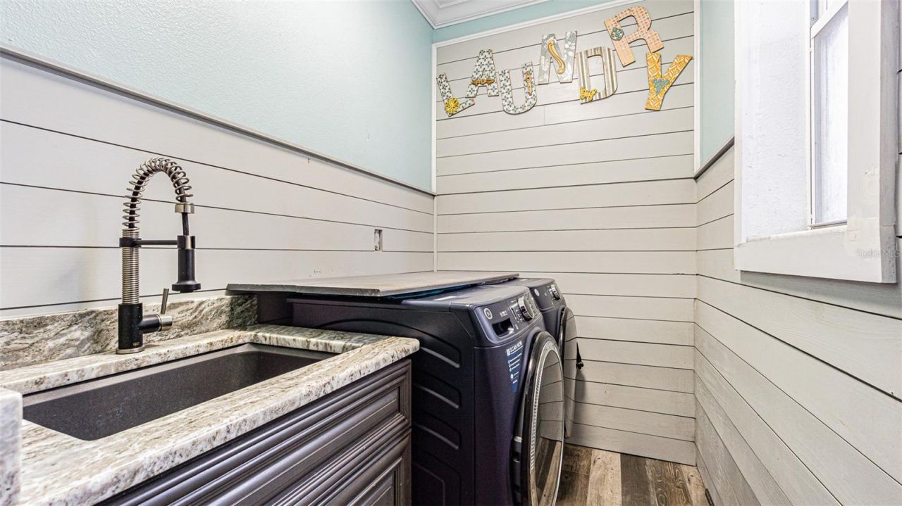 2807 Windcrest Oaks Court, Valrico, FL 33594 Photo