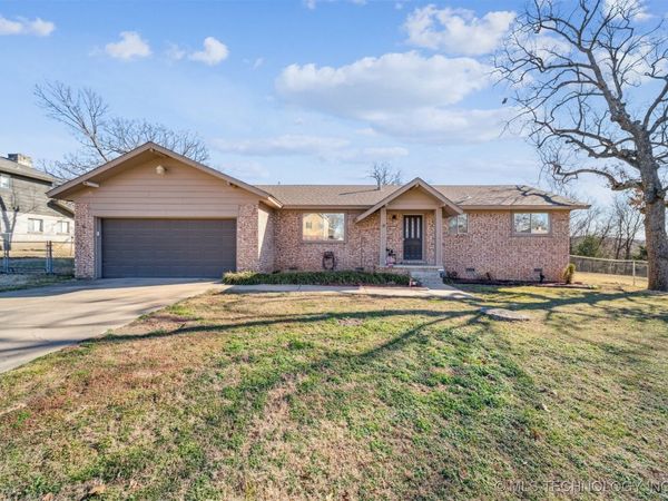 3111 S Saddle Rock Road, Sand Springs, OK 74063