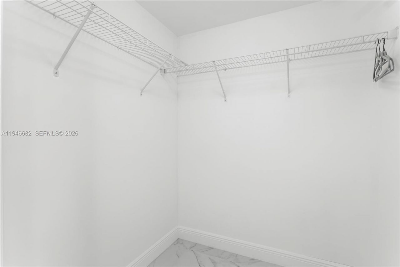 465 Brickell Ave, Unit 5505, Miami, FL 33131 Photo