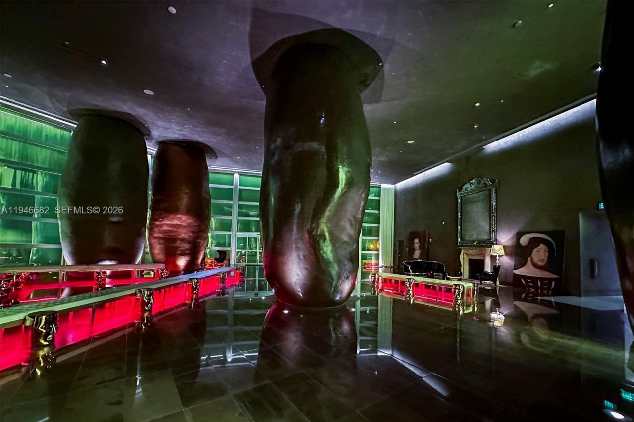 465 Brickell Ave, Unit 5505, Miami, FL 33131 Photo