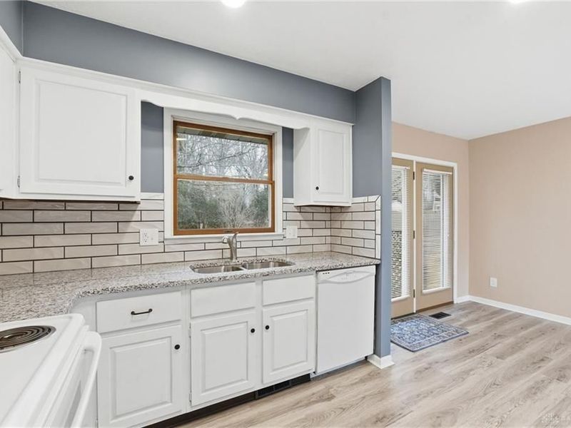 603 Louise Drive, Xenia, OH 45385 Photo 10