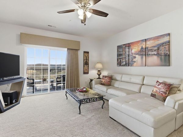 310 S Wildwood Drive, Unit 9-6, Branson, MO 65616
